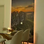 Apartamento Kathy - Moderne, Stilvolle Mit Balkon, Sauna Und Kostenlosem Parkplatz Im Schoenen Elbsandsteingebirge *
