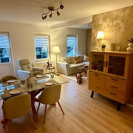 Kathy - Moderne, Stilvolle Mit Balkon, Sauna Und Kostenlosem Parkplatz Im Schoenen Elbsandsteingebirge شقة باد سشاندو