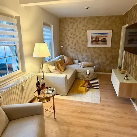 Kathy - Moderne, Stilvolle Mit Balkon, Sauna Und Kostenlosem Parkplatz Im Schoenen Elbsandsteingebirge Апартаменты Бад-Шандау
