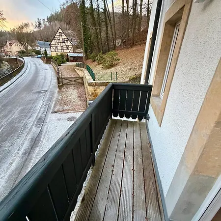 Kathy - Moderne, Stilvolle Mit Balkon, Sauna Und Kostenlosem Parkplatz Im Schoenen Elbsandsteingebirge Апартаменты Бад-Шандау